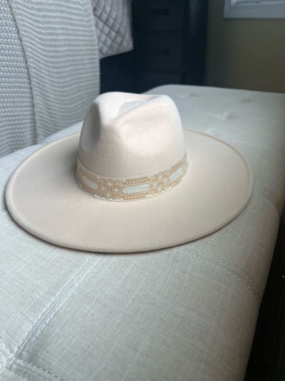 Cream Wide-Brim Felt Fedora with Decorative Band